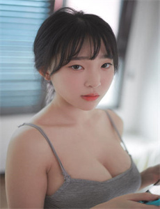 《亚洲欧美激情精品一区二区-松岛枫女子校生》